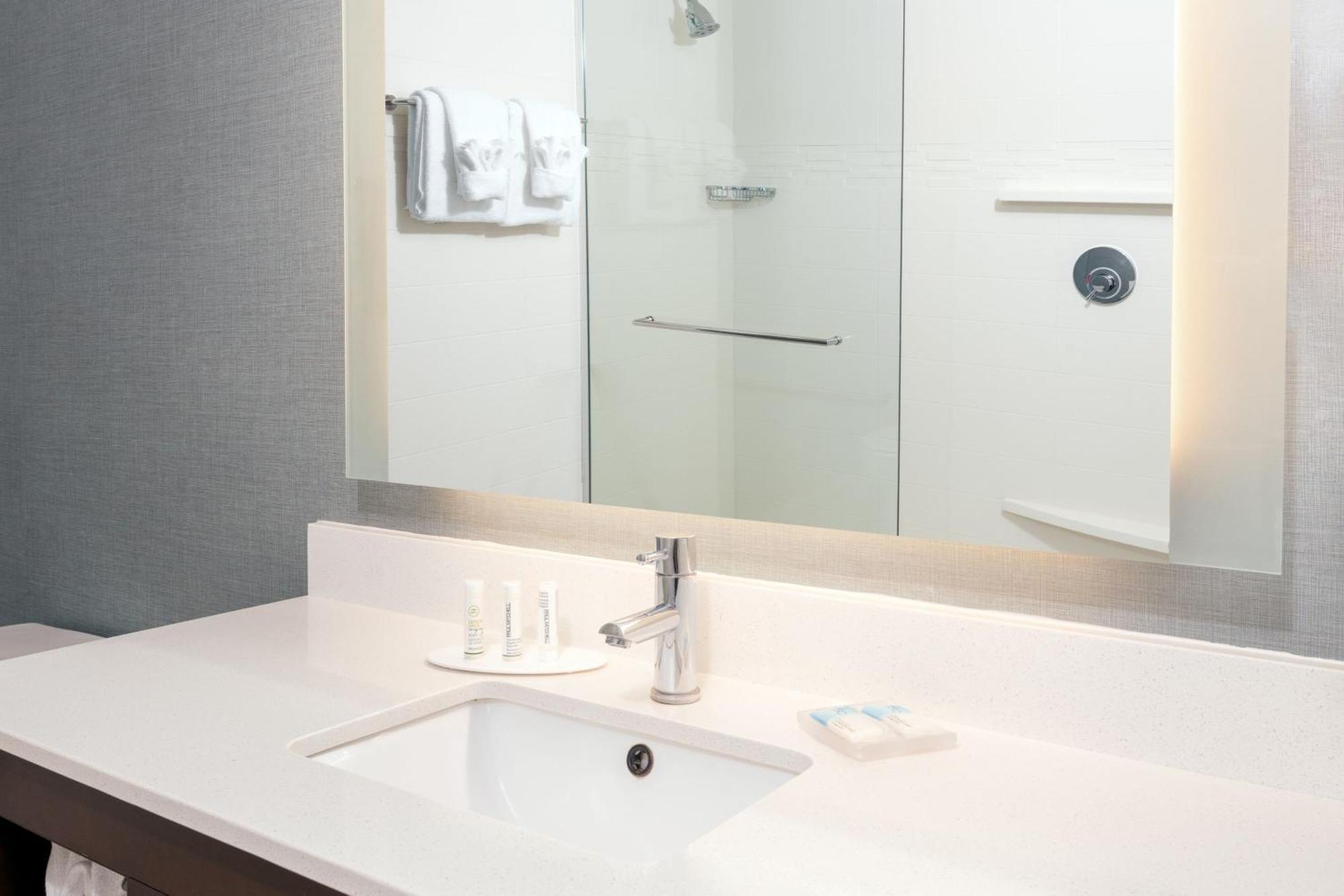 Residence Inn By Marriott Charlottesville Downtown Екстер'єр фото