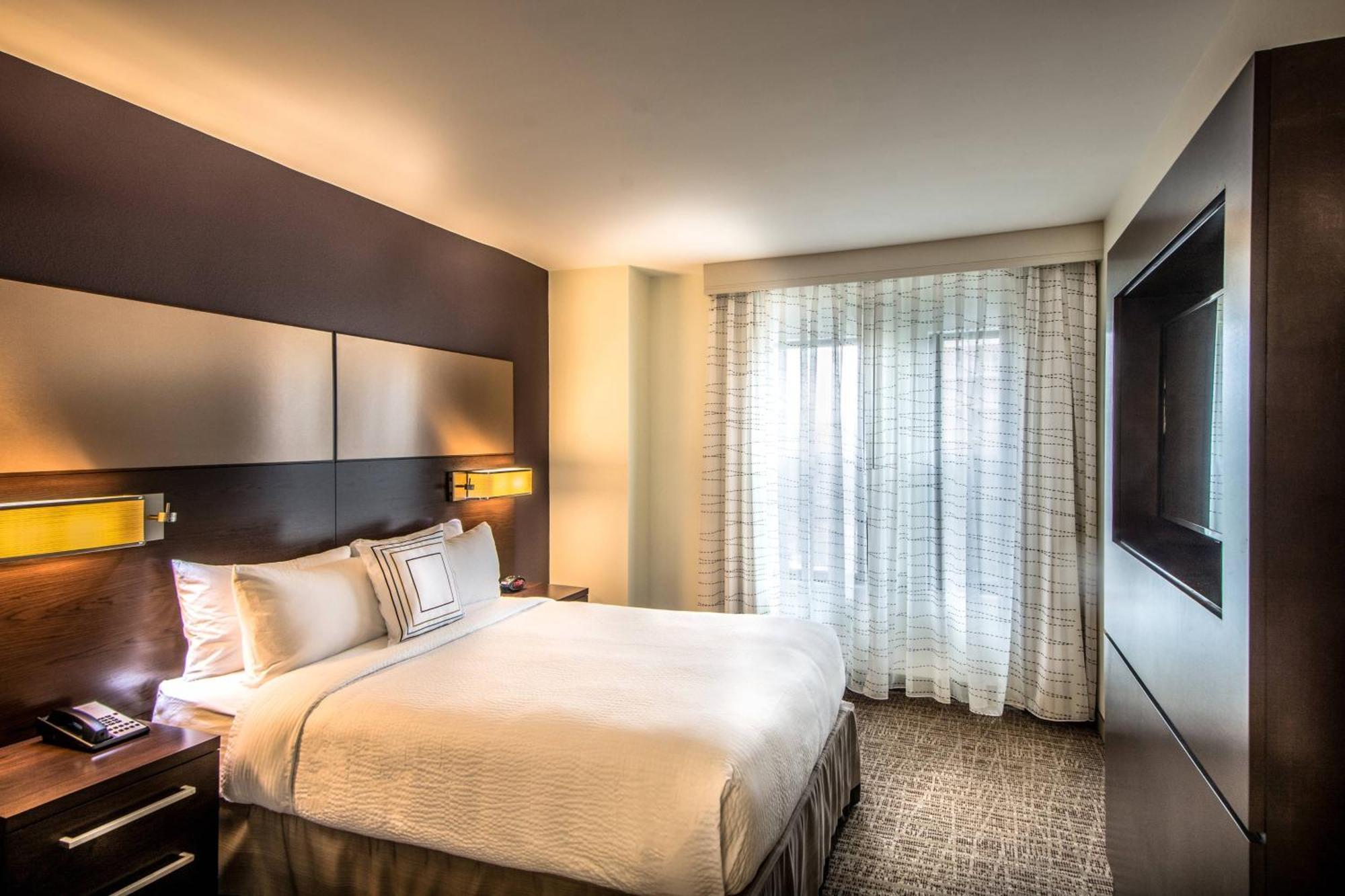 Residence Inn By Marriott Charlottesville Downtown Екстер'єр фото