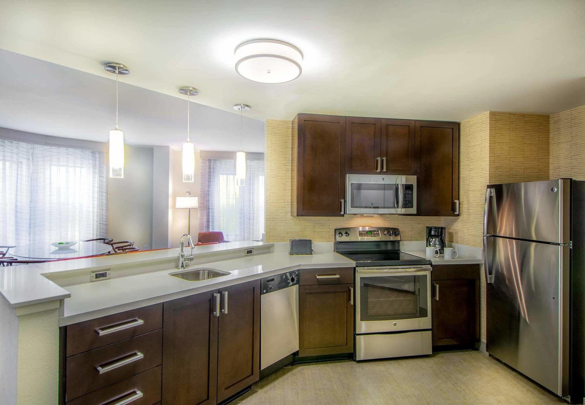 Residence Inn By Marriott Charlottesville Downtown Екстер'єр фото