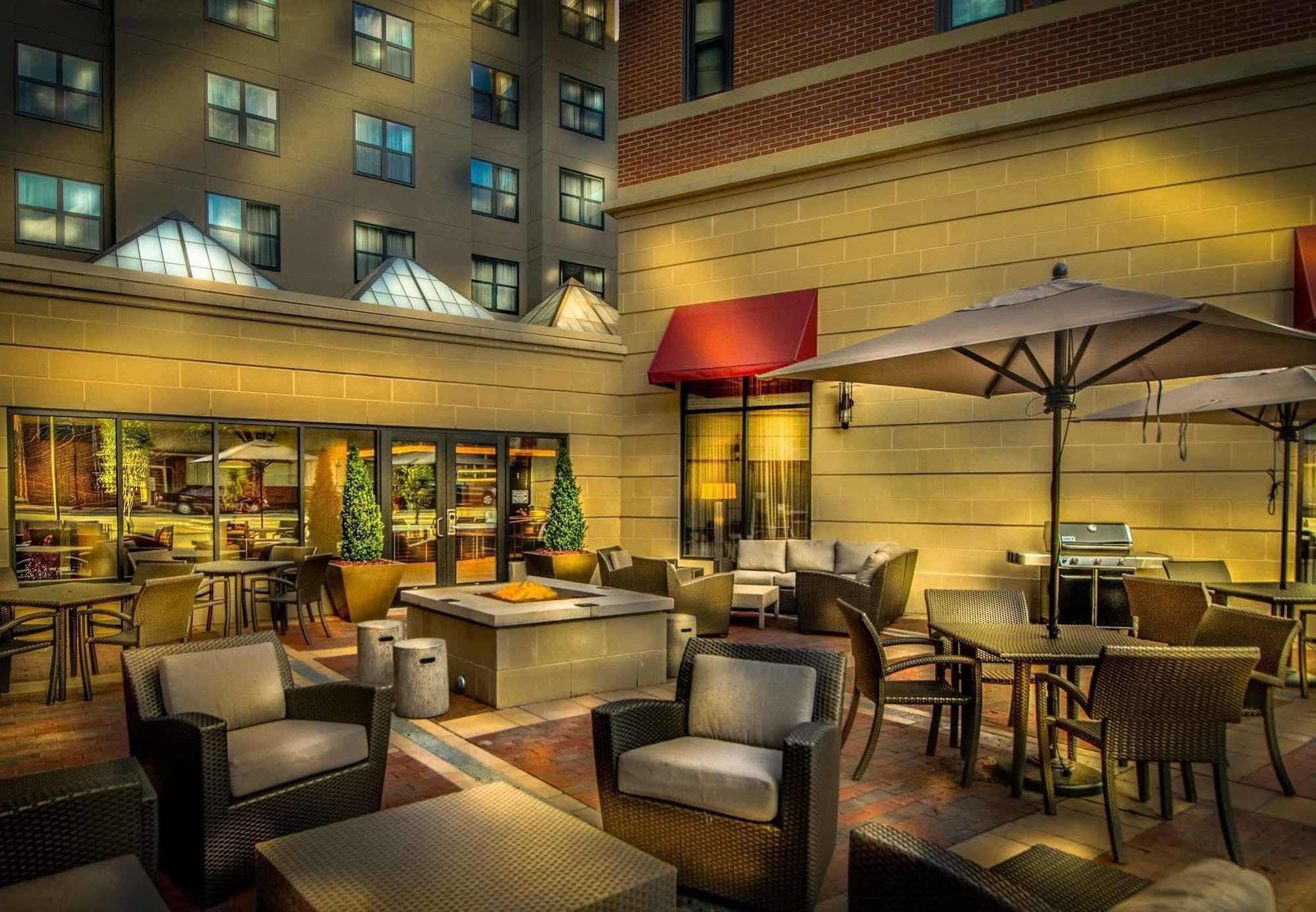 Residence Inn By Marriott Charlottesville Downtown Екстер'єр фото